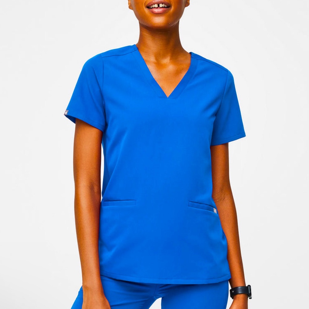 FIGS Royal Blue Casma Three Pocket Scrub Top Size Large
